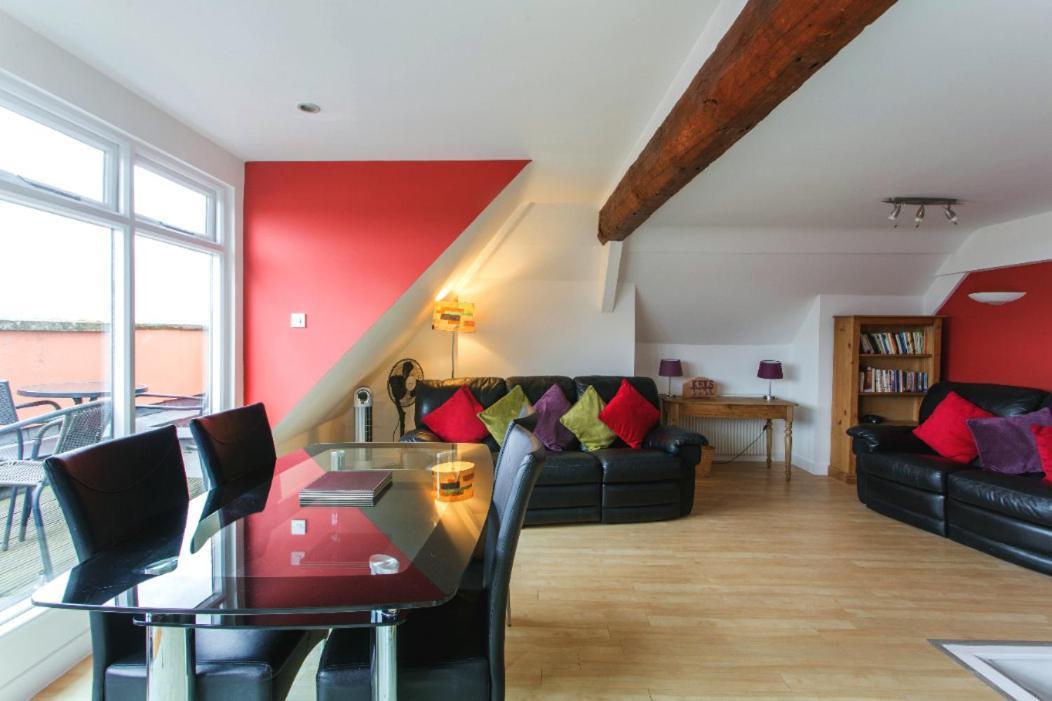Stunning Central Exeter Apartment With Balcony And Fantastic View 외부 사진