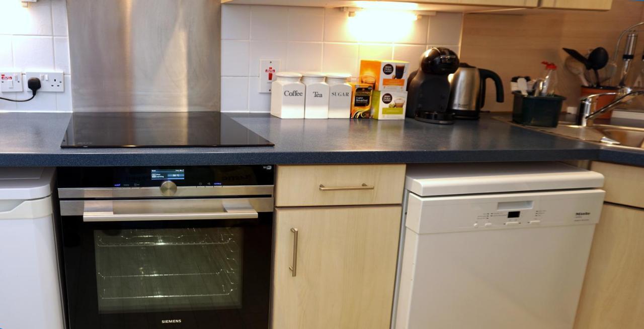 Stunning Central Exeter Apartment With Balcony And Fantastic View 외부 사진