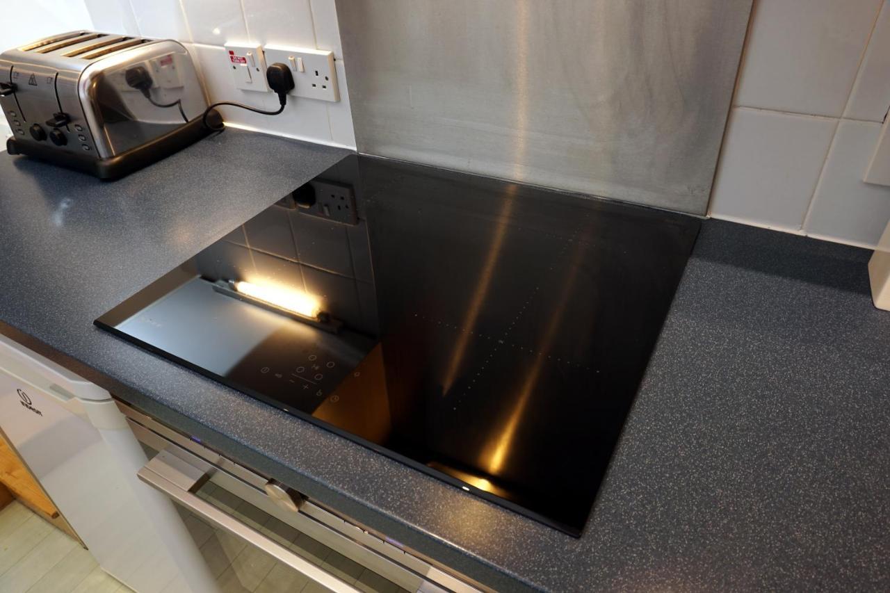 Stunning Central Exeter Apartment With Balcony And Fantastic View 외부 사진